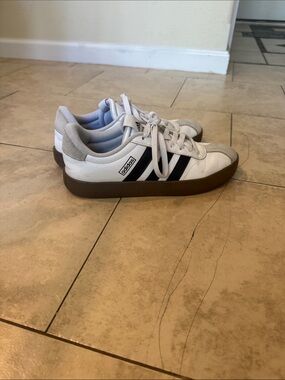 adidas Off-White Sneakers with Black Stripes and Brown Gum Sole